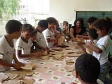 Escolas em cajuru já atendem em tempo integral alunos da escola em tempo integral participam de oficina de arte
